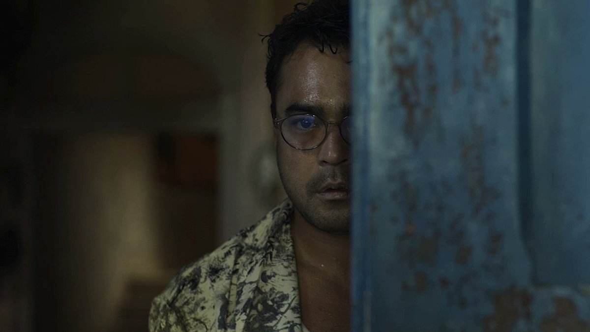 When the world turns upside down, you only have your family to lean on… for better or worse 😱 I’m on the edge of my seat for Outside, coming this October 17. #Outside #SidLucero #BeautyGonzalez #MarcoMasa #AidenPatdu #HorrorMovie #Netflix