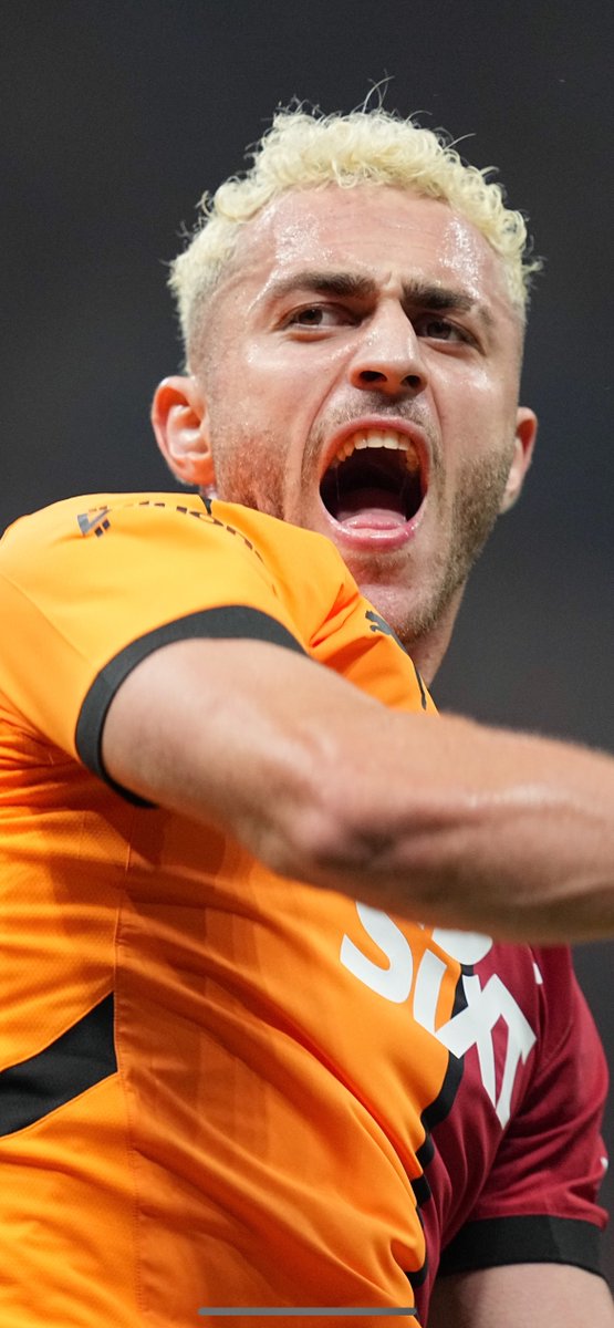 Gollerine devam ediyor! 🔥 𝐁𝐀𝐘 🤩
