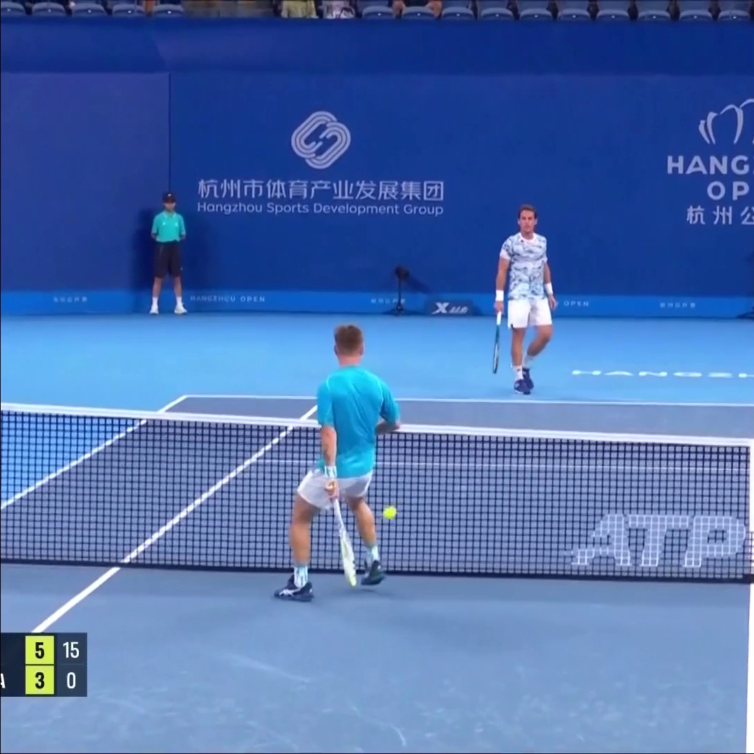 Pas mal, non ? C'est Moutet 😅 Suivez le meilleur du tennis sur Eurosport via Max