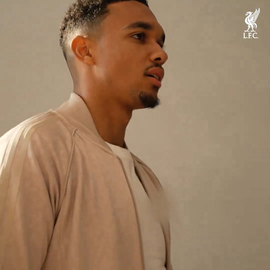 Into Virgil bouncing around the axa in his full kit
