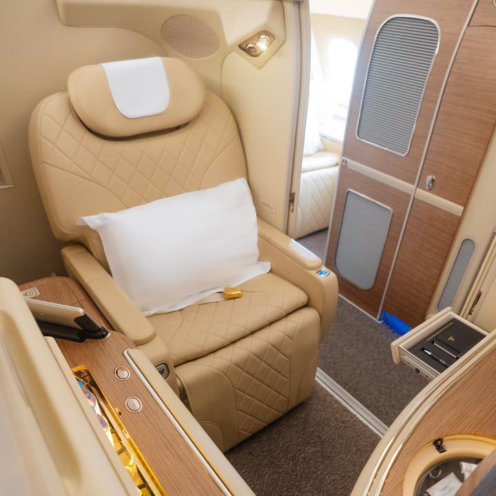 First class, up in the sky 🎶