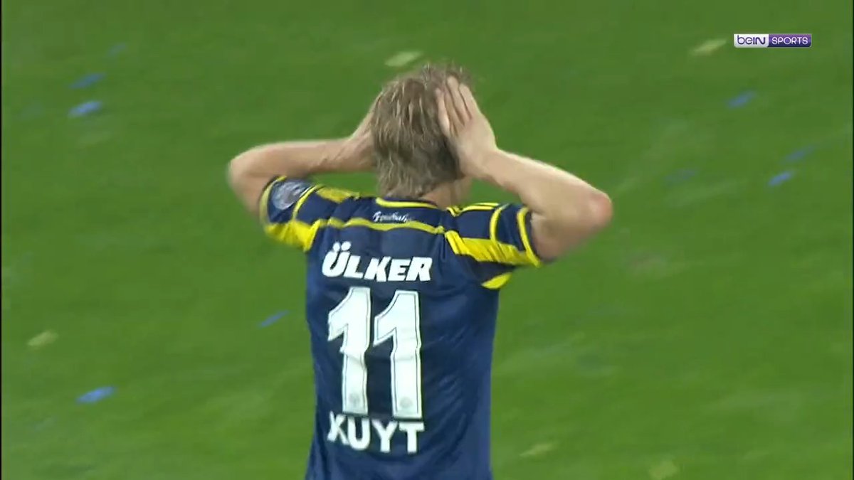 amk şu golü tvden izlerken 5 saniye sonra gol olduğunu anlamıştık oradan nasıl sokmuştun sen öyle ya