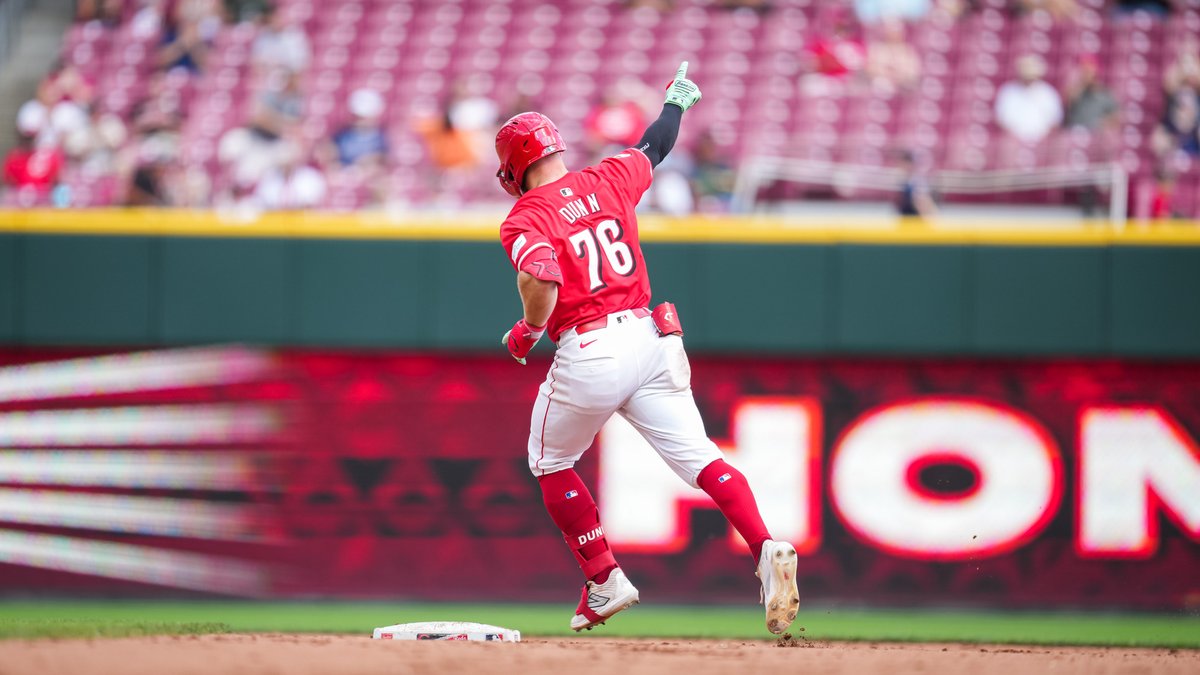 Blake goes dead-center for his first MLB homer! Congrats Blake Dunn!