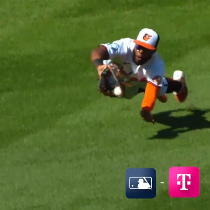Cedric Mullins diving catch? Must be another day that ends in Y