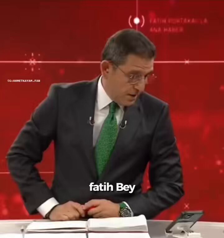 Ahmet Kaya’ya rahmet okurken vicdanınız sızlamadımı? “Hayır sızlamadı. Vallaha ben gençliğimi Ahmet Kaya’yı dinleyerek büyüdüm. Çokta memnunum ve belkide onun şarkılarını dinleyerek vicdanlı olabiliyorum.”