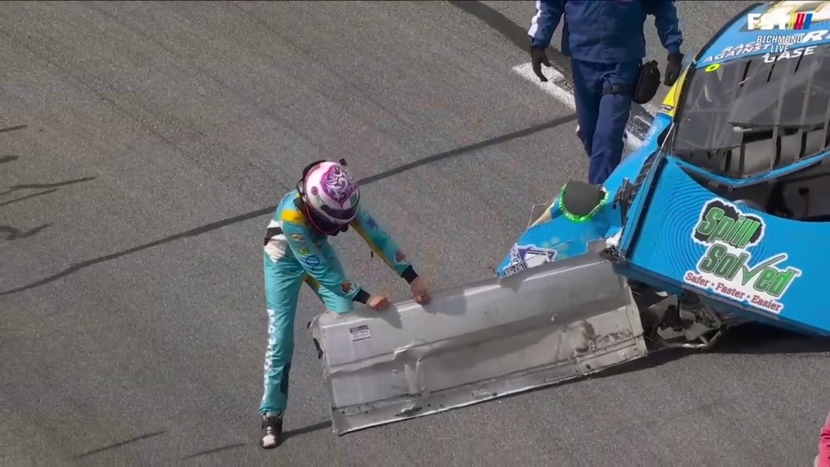 Verstappen: que mierda de auto La FIA: na es un atrevido, vas a ir a hacer trabajos públicos para que te retractes Los hijueputas de los pilotos de la Nascar cuando se calientan:
