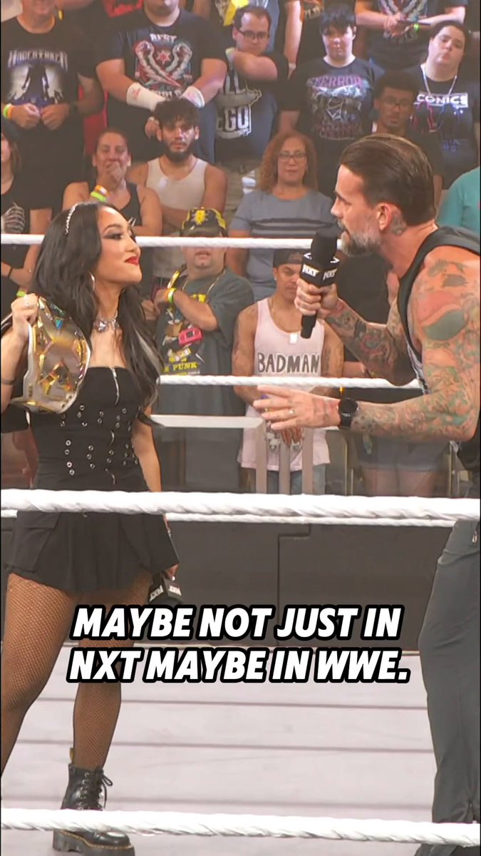 Some high praise from player/coach to roxanne... But also a stern warning. 👀 #WWENXT