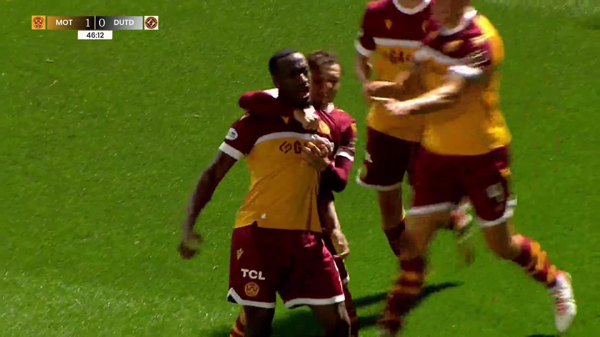 "WHAT A GOAL!!!" 🎙️ Motherwell FC's Zach Robinson with a thunderous strike into the top corner 🚀 #PremierSportsCup