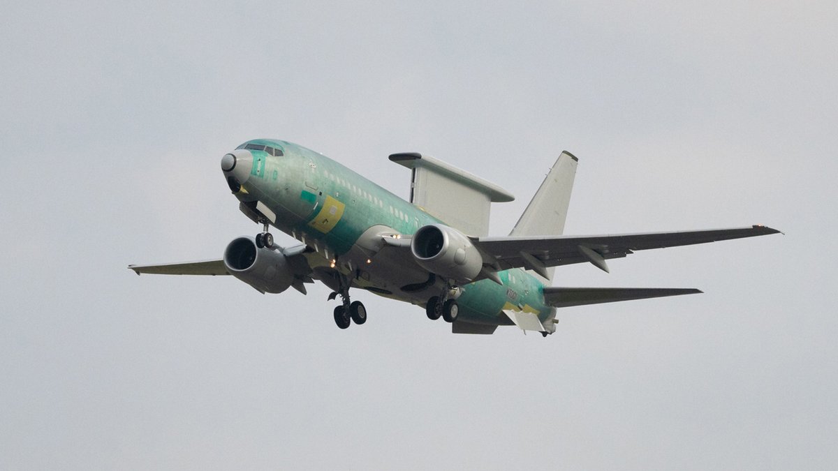 The first Royal Air Force E-7 #Wedgetail has completed its first flight. Our flight-test crew conducted functional checks during the flight from Birmingham Airport. More: