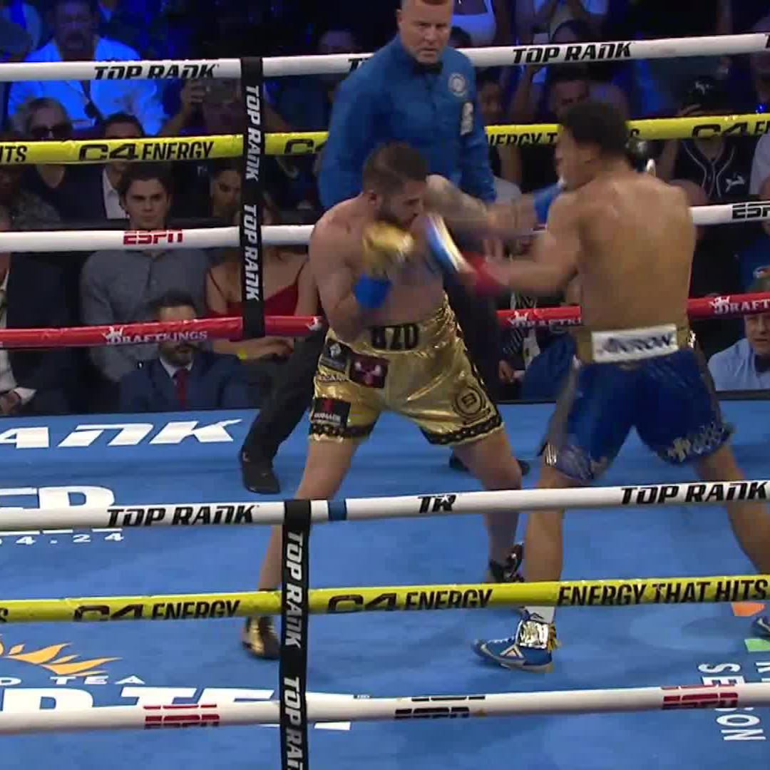 SHOW. STOPPER. JAIME MUNGUIA IS BACK 🇲🇽