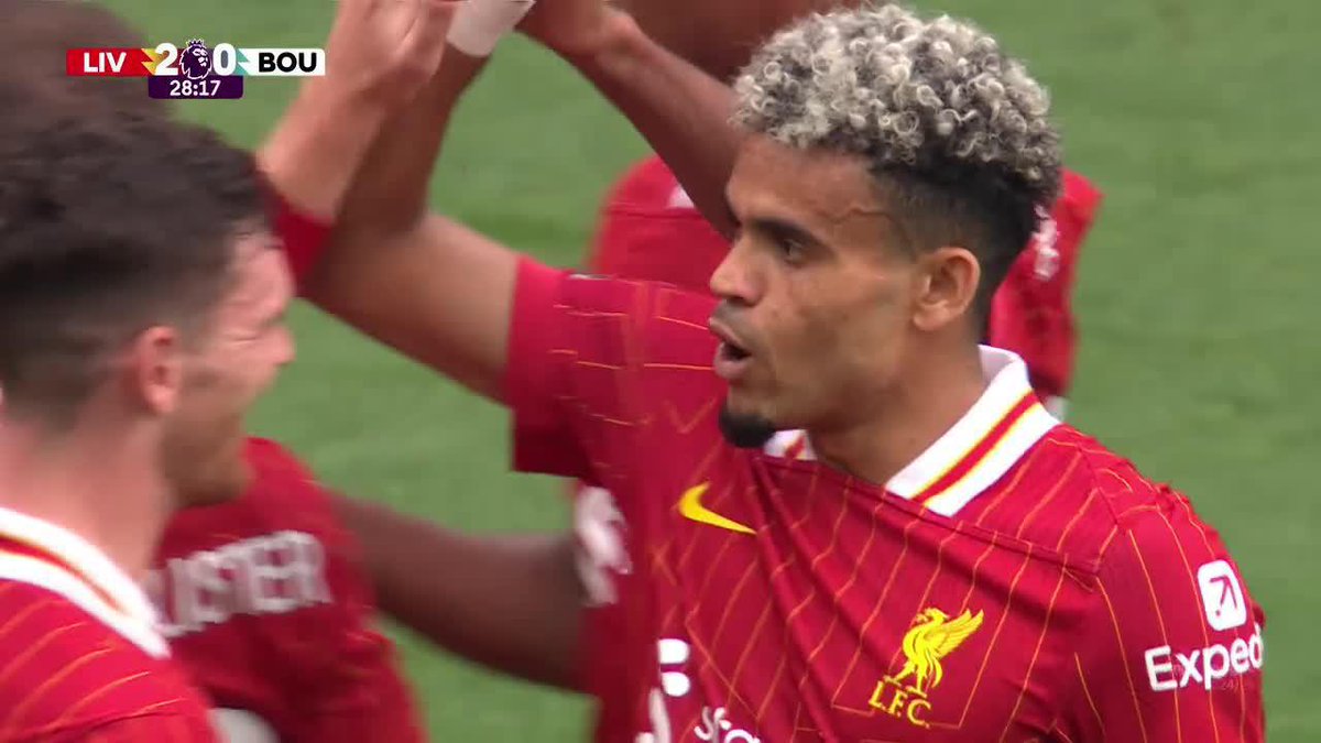 🇨🇴 DOBLETE de Luis Díaz. El colombiano marca al 28’ el 2-0 de #Liverpool ante #Bournemouth 👀 5 goles en 5 partidos de Premier League. 21 en la liga desde su llegada al club