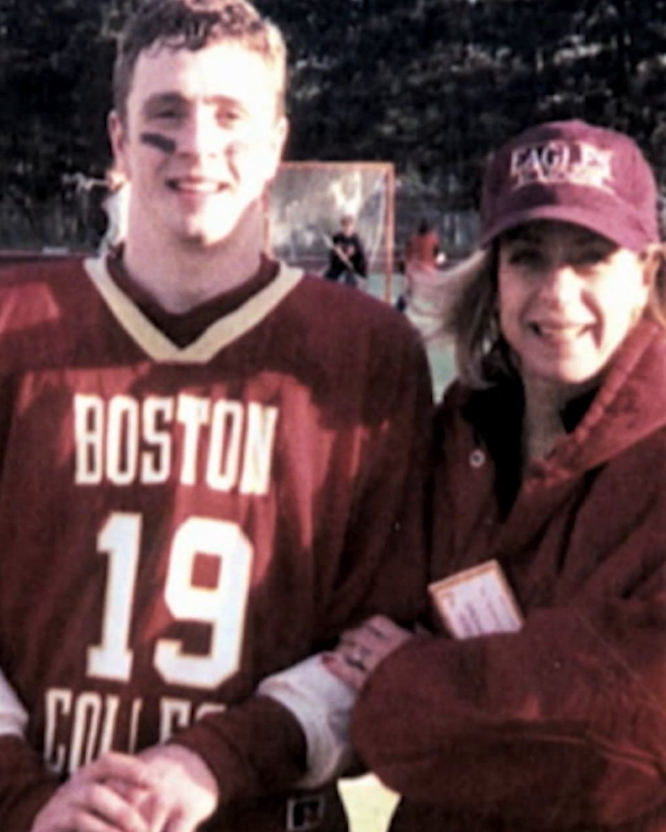 Welles Crowther: The Man In The Red Bandana ❤️ Every year Boston College Football wears the red bandanna to honor him and the heroics he displayed on September 11, 2001.