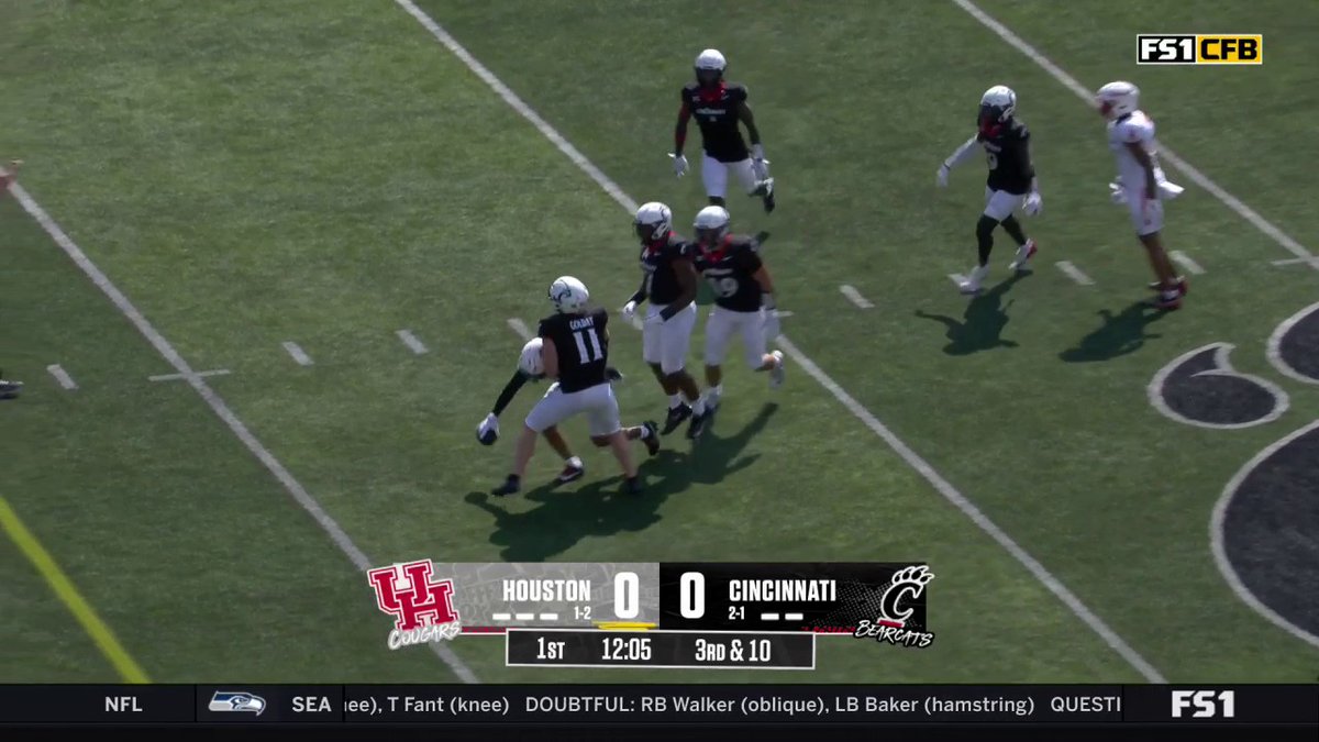 PICKED OFF! Cinco with the grab for Cincinnati Football 🔥