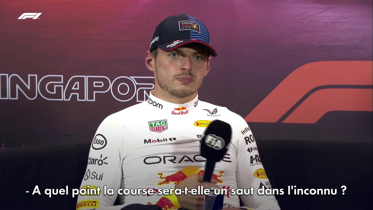 "J'ai un problème avec ma voix." 😬 Max Verstappen pas très bavard en conférence presse après la qualif 🥶 Pour rappel, le Néerlandais a été sanctionné et condamné à des travaux d'intérêt général par la FIA pour un "langage grossier" en conférence de presse. #SingaporeGP #F1