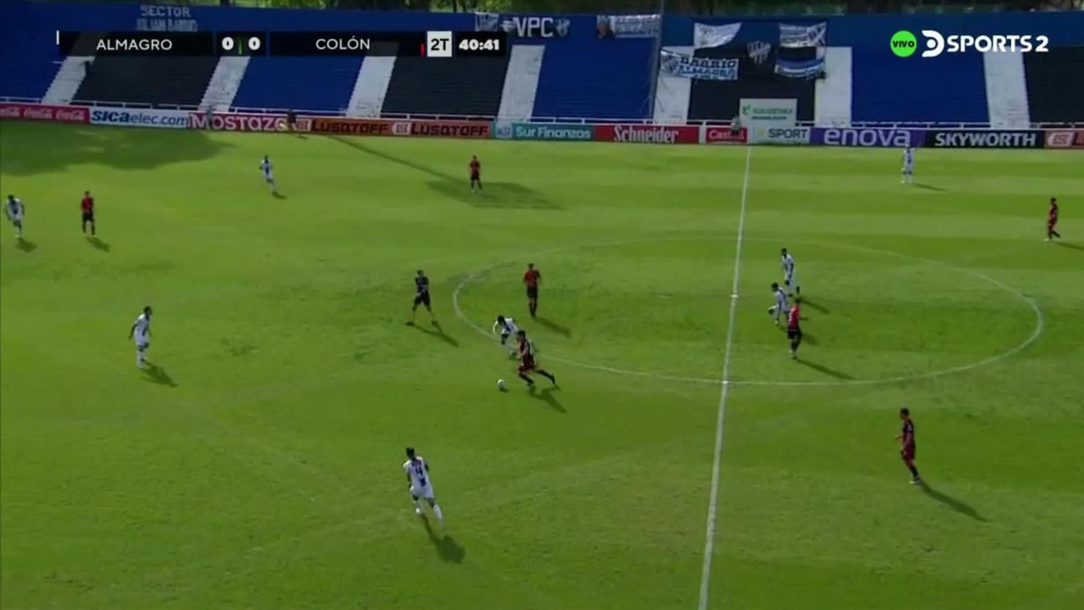 😳 No se puede creer el penal que sancionó Lucas Comesaña para Colón a minutos del final del partido.