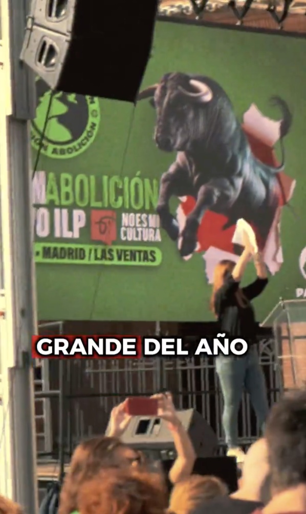 ๐PACMA. Con todos ustedes, la manifestaciรณn antitaurina + grande del aรฑo. Esta tarde en nuestra plaza #LasVentas