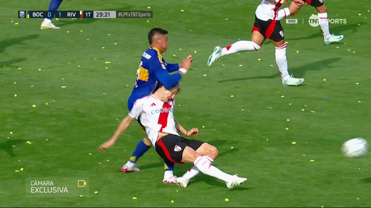 MARCOS ROJO LE DIÓ UNA TROMPADA A COLIDIO Y NO LO ECHARON???? ES EL ROBO MÁS GRANDE DE TODOS LOS TIEMPOS, NUNCA VI ALGO IGUAL