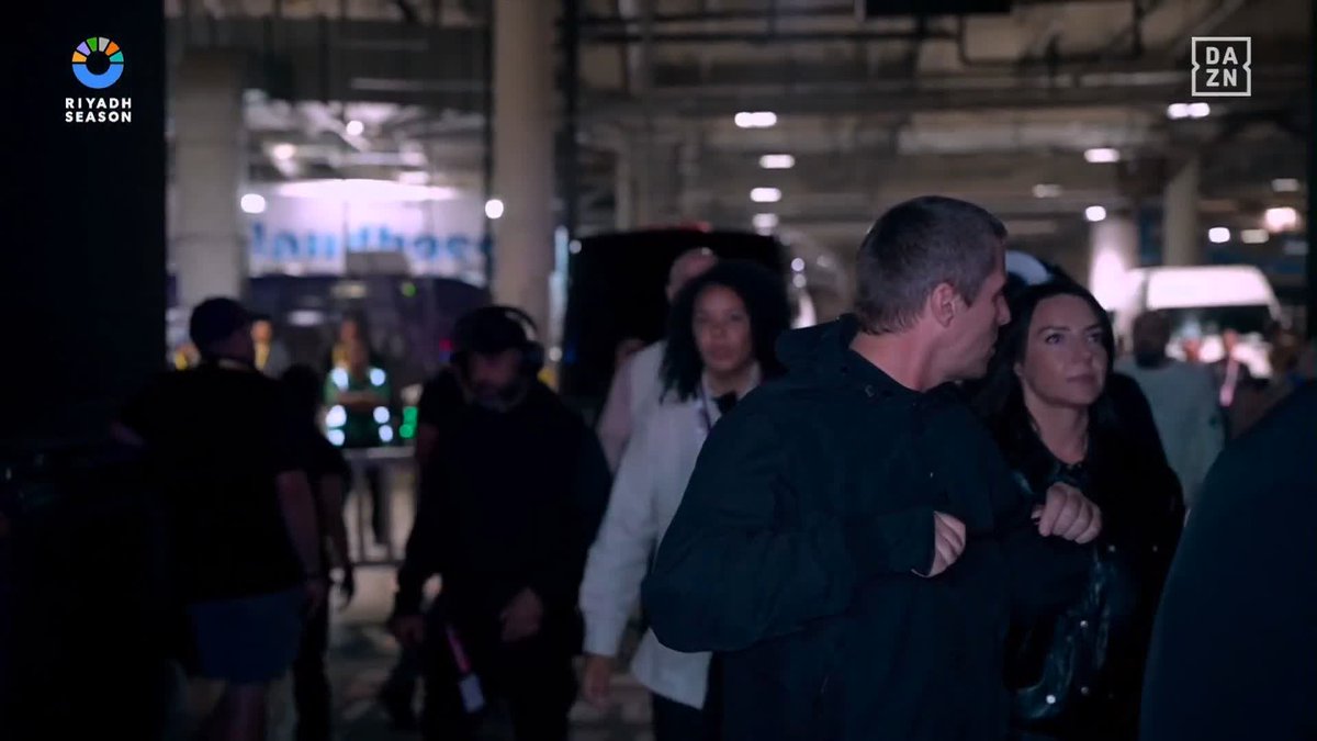 Liam Gallagher is in the building 🥊