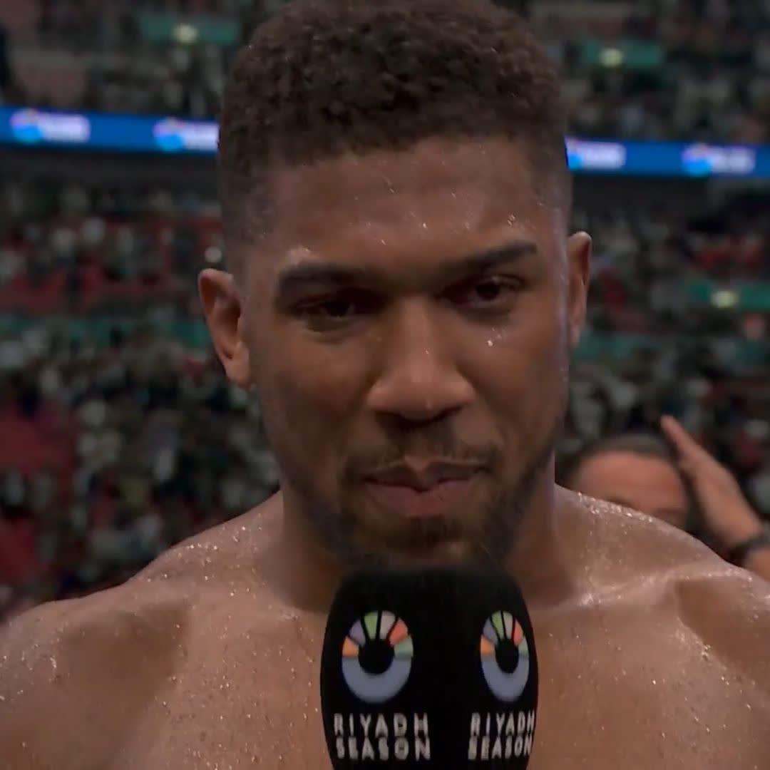 Fans first 👏 Anthony Joshua #JoshuaDubois #RiyadhSeasonCard