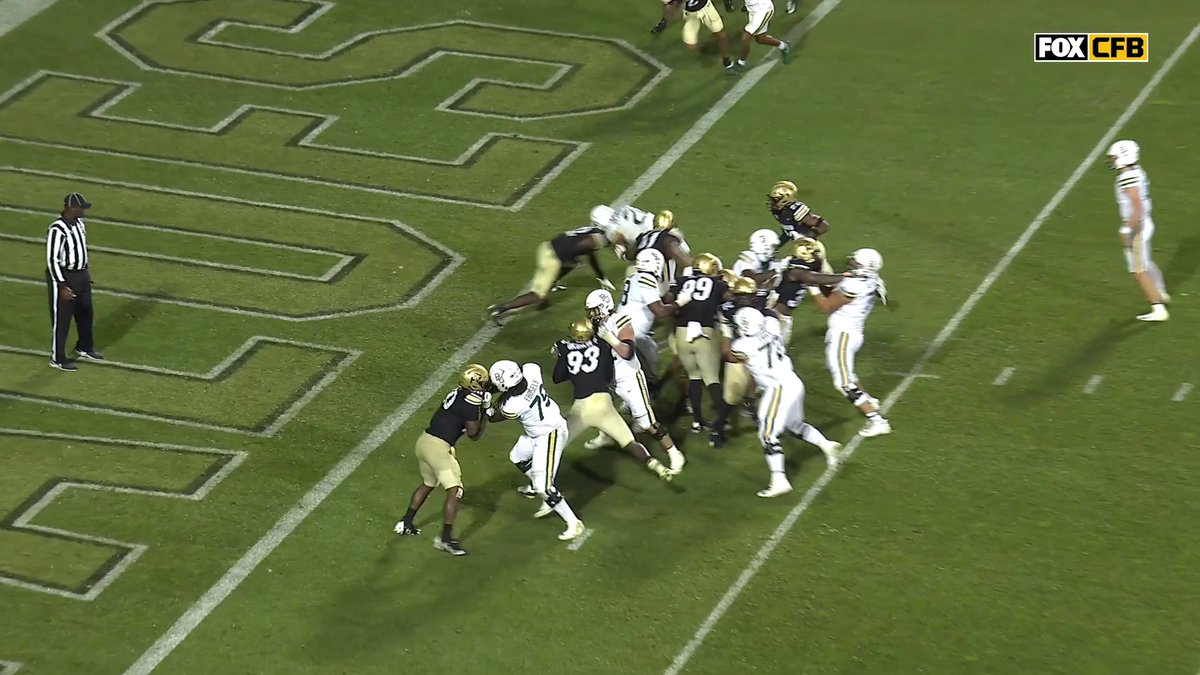 TRAVIS HUNTER FORCES THE FUMBLE FOR THE COLORADO WIN 😤🔥 Colorado Buffaloes Football