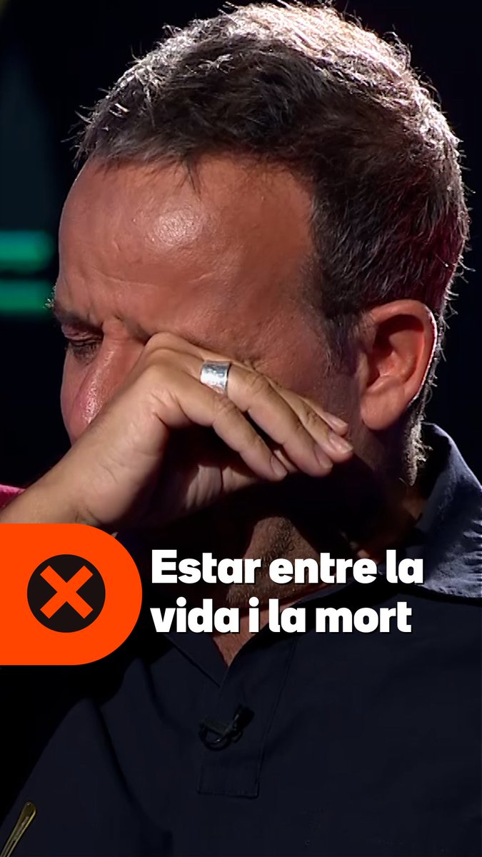 🗣️ Àngel Llàcer: "Em van dir que, de l'operació, o en sortia sense cama o no en sortia." L’actor va estar entre la vida i la mort per un bacteri que va agafar al Vietnam. ❌ #Col·lapse3Cat