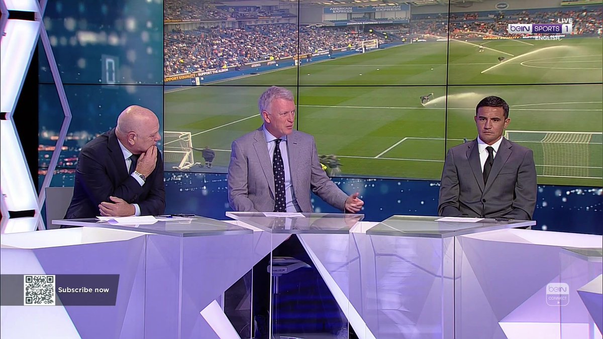 "I was driving in for the first day and saw kids in the streets in Everton shirts and I was thinking... this city is full of Everton supporters!" David Moyes explains where his initial thought of Everton as 'The People's Club' came about... #beINPL #EFC #LFC