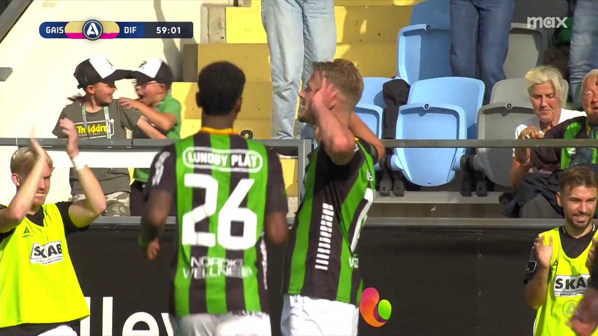 "Det bara rasar in mål på Gamla Ullevi!" 🗣 Alexander Ahl Holmström utökar GAIS ledning till 3-0! 🟢⚫ 📲 Se matchen på Max
