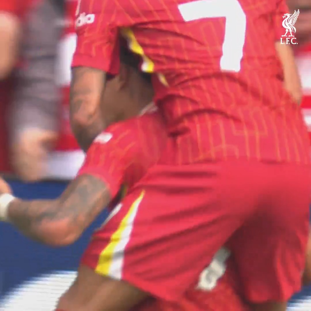 Every angle. On repeat. 🔁