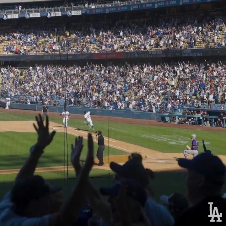 Dodger Stadium vibes. 📈