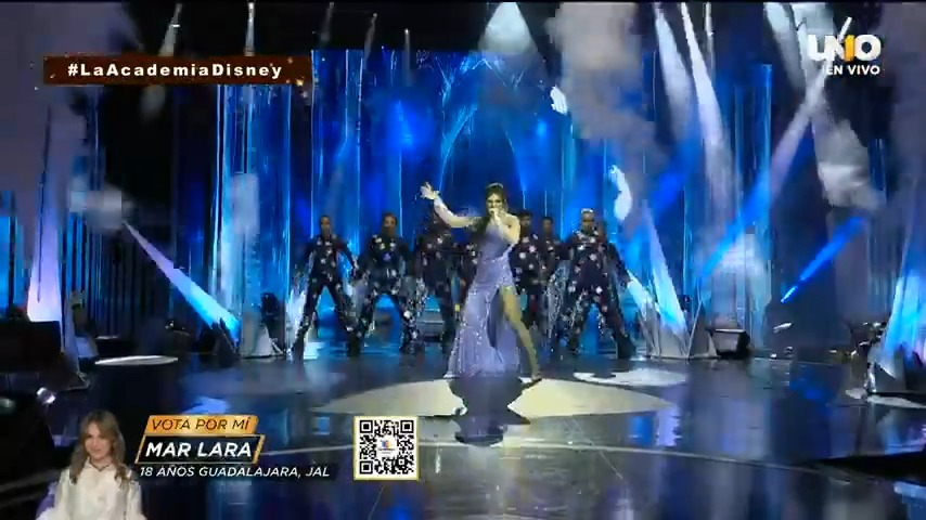 #MarLara nos dejó congelados a todos con una bonita versión de "𝗟𝗜𝗕𝗥𝗘 𝗦𝗢𝗬" de #Frozen. 🎶❄️ ¿Qué te pareció su performance? 👇🏼 #LaAcademia #TeCambiaLaVida #LaAcademiaDisney 🔴 EN VIVO ahora: