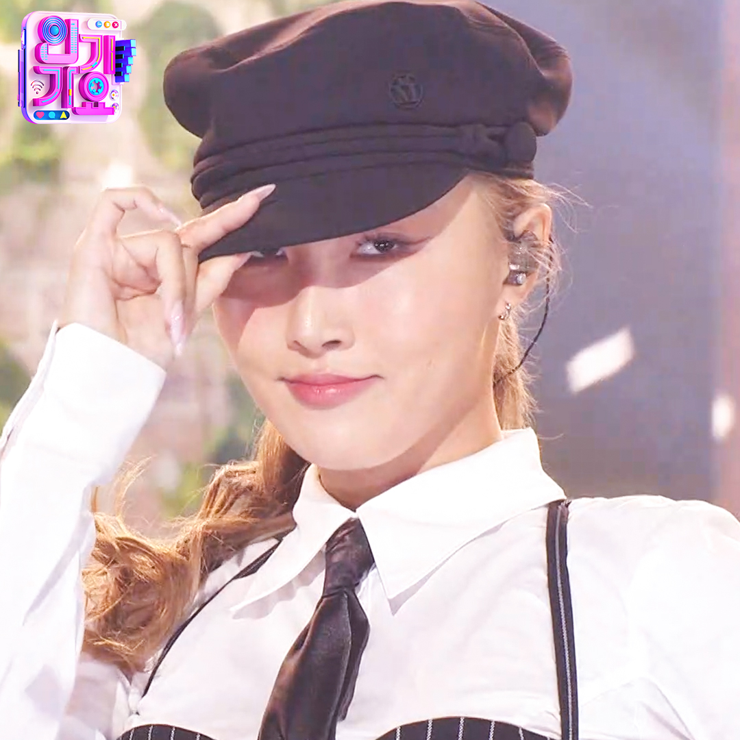 NA 어때?~ 무대 위에서 날아다니는 화사의 위풍당당 컴백 무대 😎 SBS <인기가요> ☞ [일] 오후 3시 20분 #SBS #인기가요 #컴백무대 #화사 #HWASA #NA