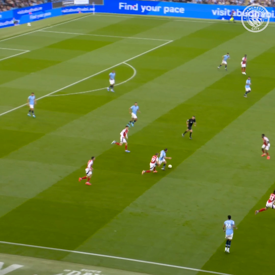 E tirar a bola ao Bernardo Silva? 🤩