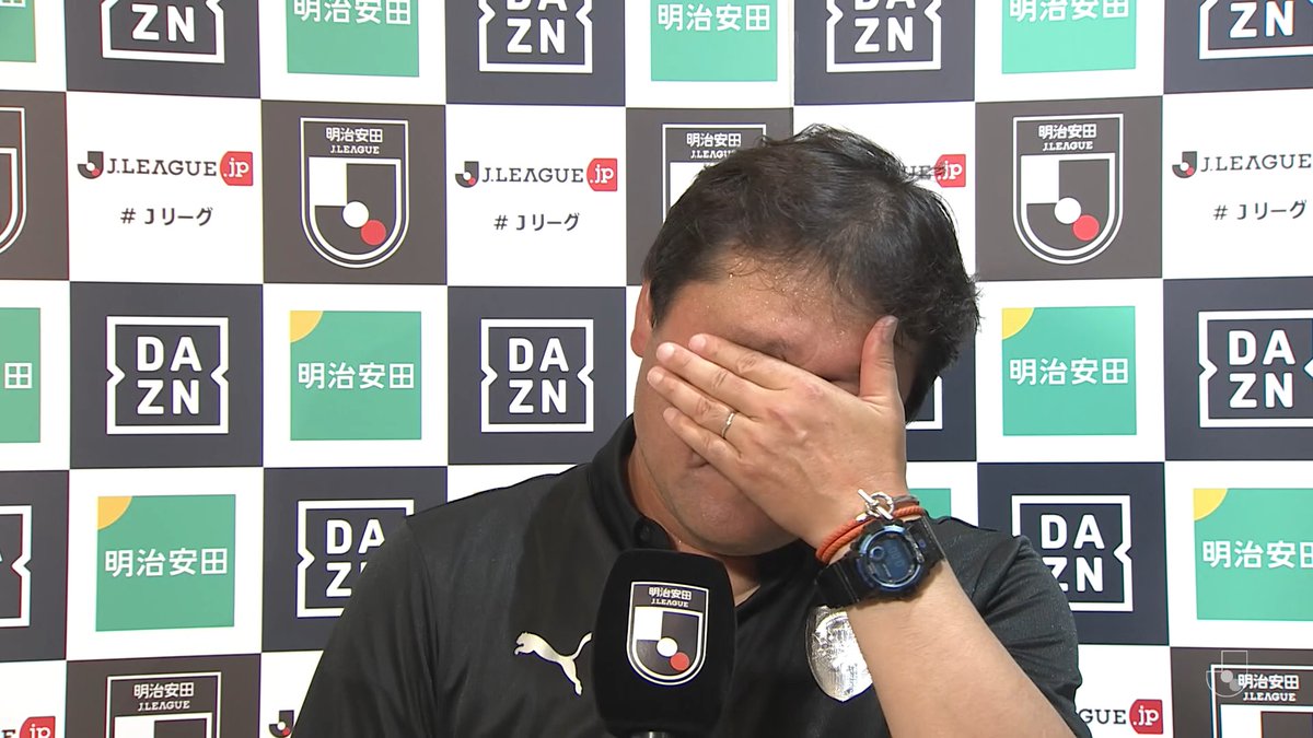 「普段どんな想いを持って健太がやっているか、間近で見ている者としては…」 熱く、真摯に選手と向き合い、感極まる清水エスパルスの秋葉忠宏監督🎙️ 次節は国立競技場で、勝点差1の2位・横浜FCとの天王山!⚔️ 清水エスパルス公式 #Jリーグ