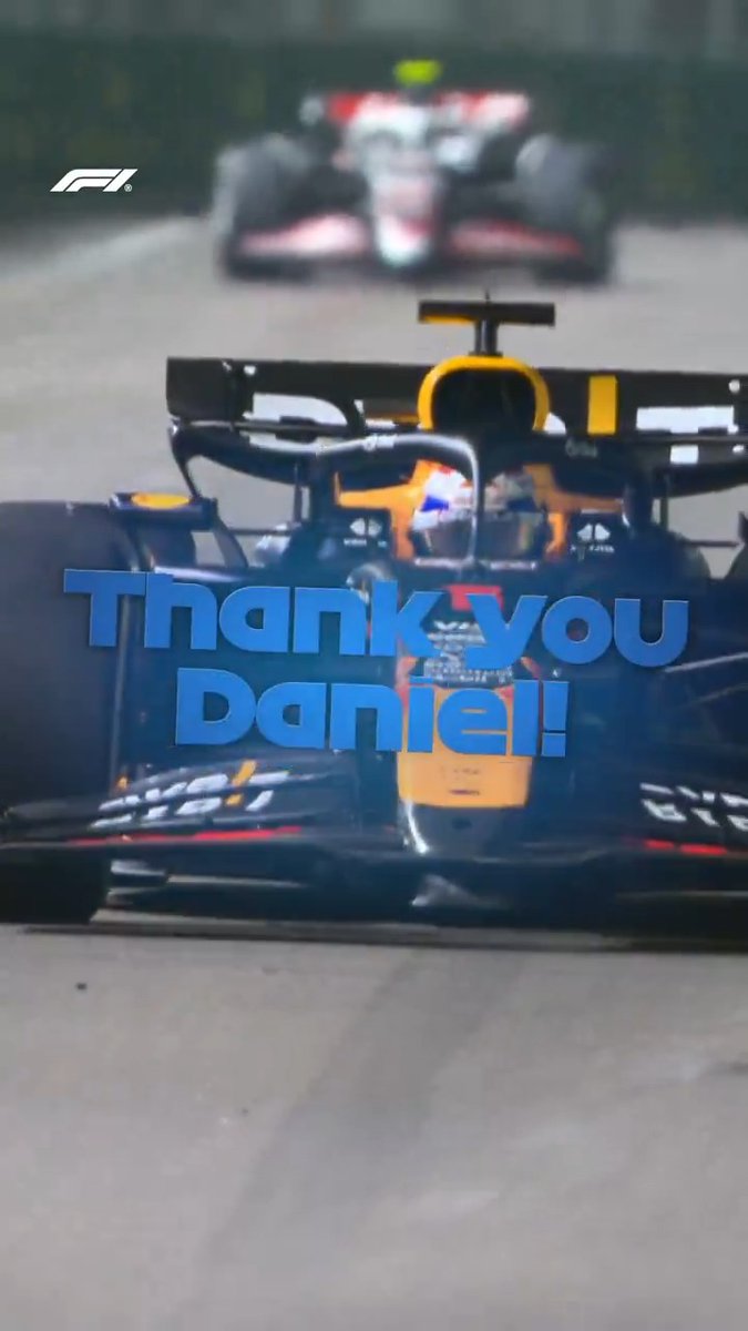 No matter what, old pals are always there for you Max 🫶 #F1 #SingaporeGP