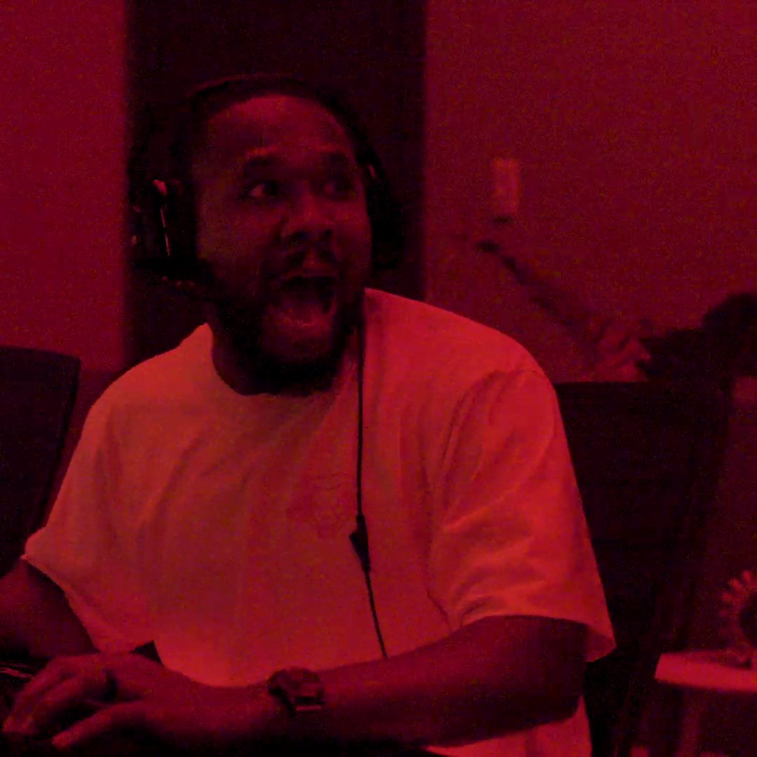 We invited Call of Duty players to preview #TheHaunting early 🎮 But we had another surprise in store... 😱🤡