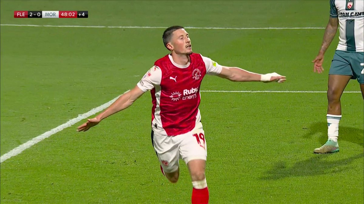 Ronan Coughlan doubles Fleetwood's advantage! What a pass from Phoenix Patterson! 😍
