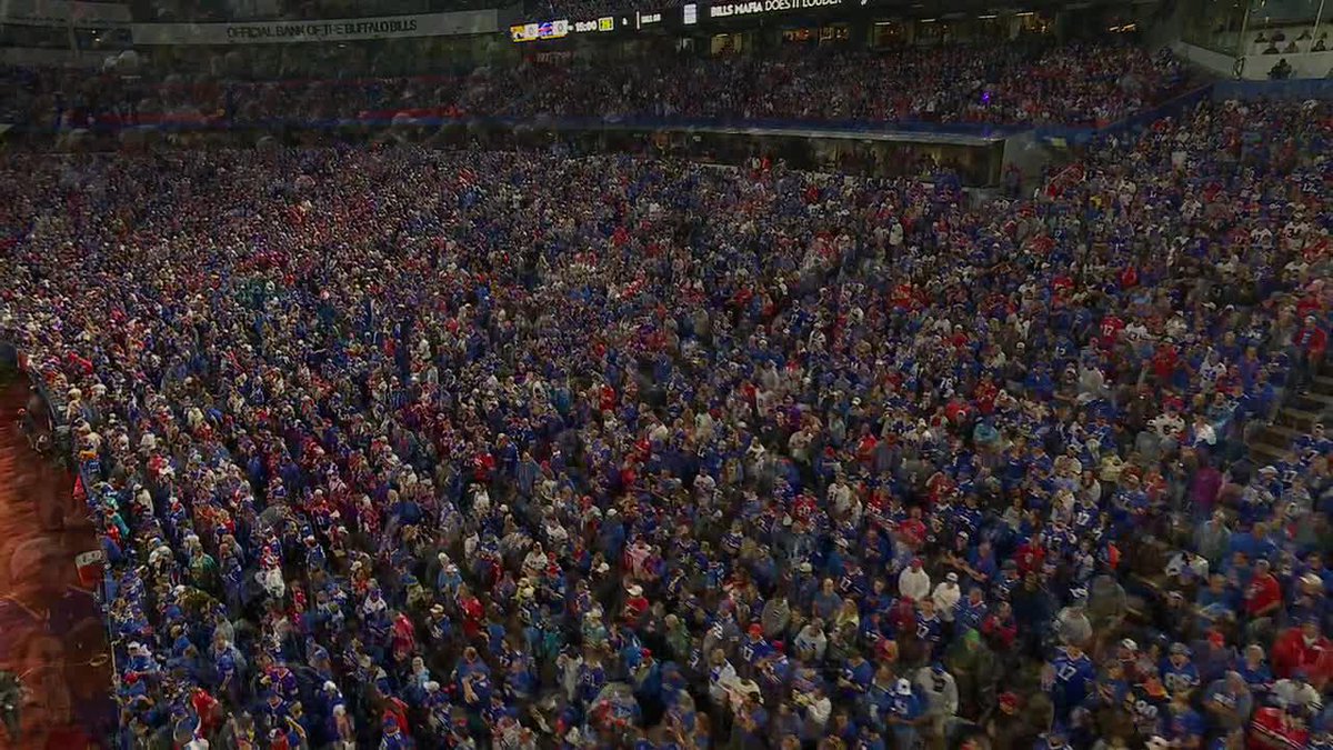 "Where else would you rather be?" 👏 #JAXvsBUF kicking off on ESPN 🍿