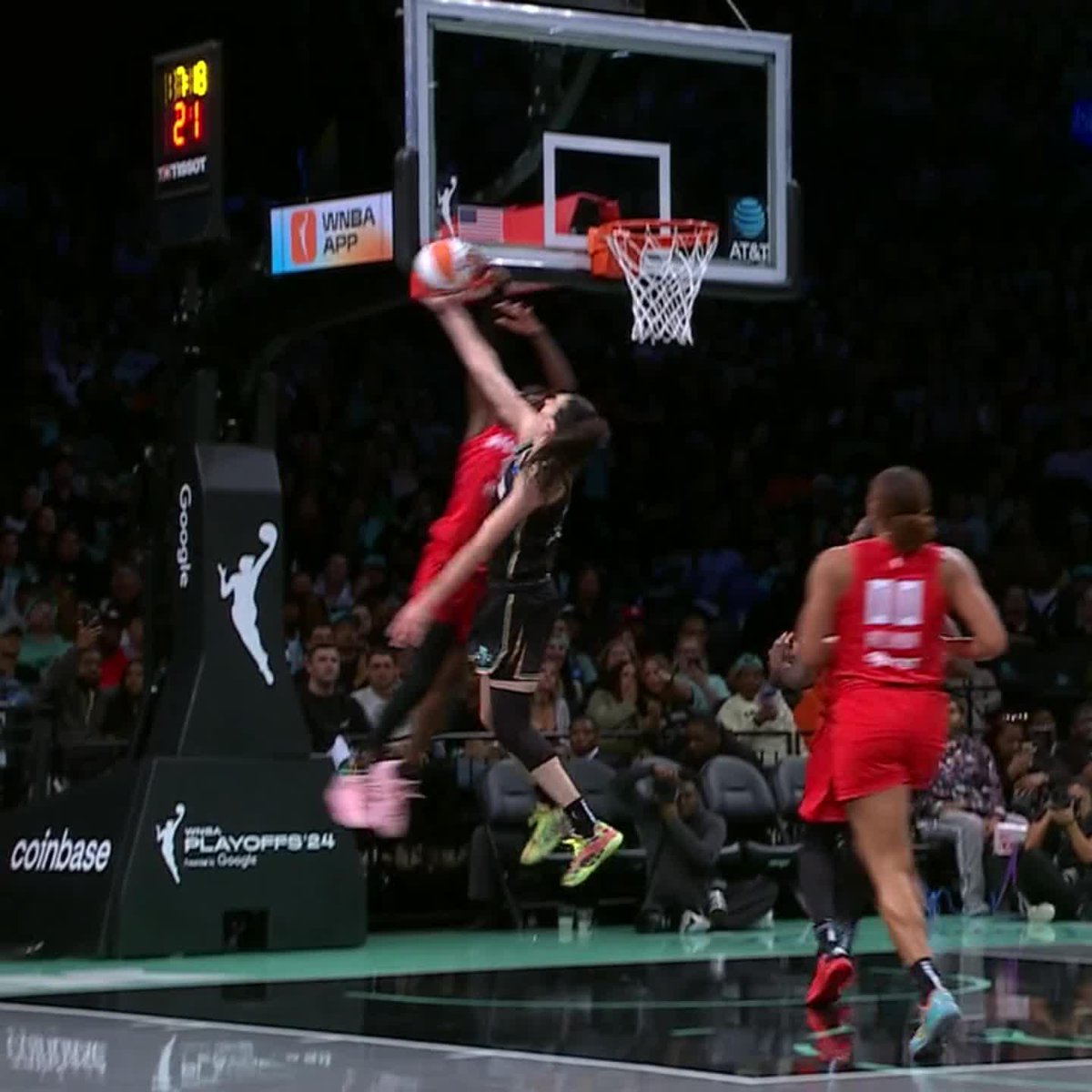 RHYNE HOWARD DENIES BREANNA STEWART 😳
