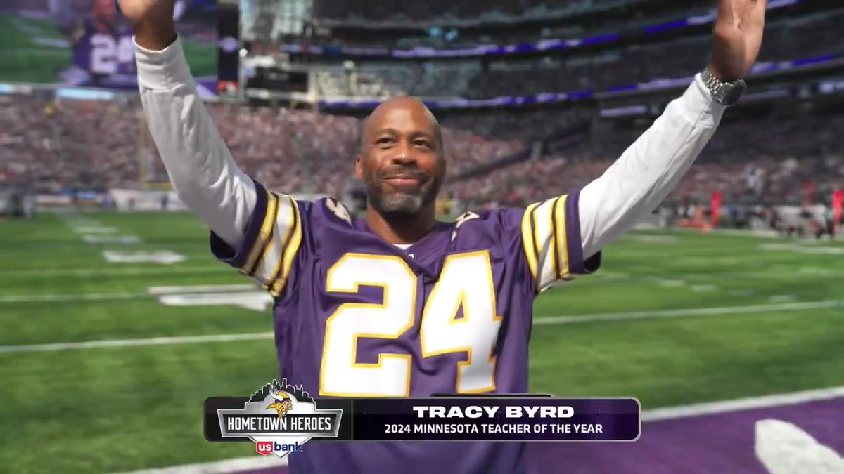 Tracy Byrd was recognized as the 2024 Minnesota Teacher of the Year, making an impact as a HS teacher and track & field coach at his alma mater Washburn High School in Minneapolis. On Sunday during #HOUvsMIN, we honored him as one of our hometown heroes.