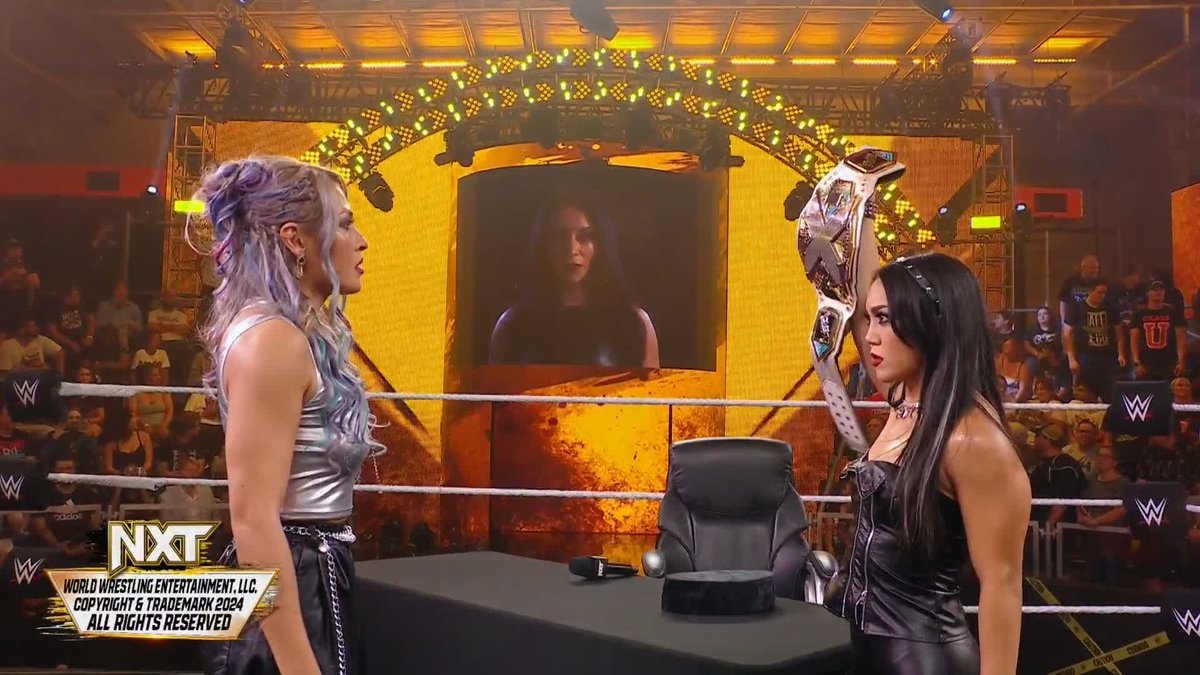 🤯 🤯 🤯 Stephanie Vaquer just sent her own warning to Roxanne Perez and Giulia ahead of Chicago!!! #WWENXT