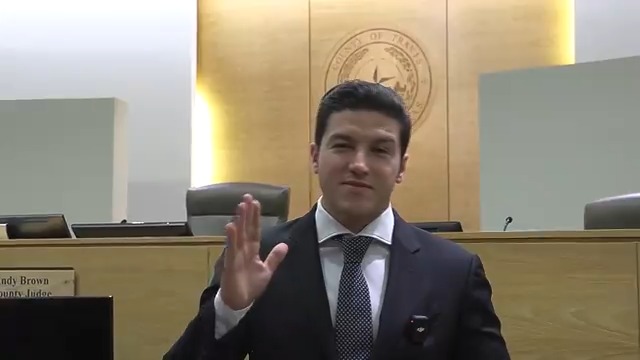 VAMOS POR EL TREN NUEVO LEÓN-TEXAS. Hoy damos un paso más para lograr este gran proyecto. Junto con las autoridades de Texas vamos a firmar el memorándum de entendimiento para construir un NUEVO Tren Transnacional. Este proyecto será clave para facilitar el comercio y la inversión además de impulsar el turismo hacia los Estados Unidos, México y todo Nuevo León. ¡ARRÁNCATEEE! 🚆🦁👊🏻