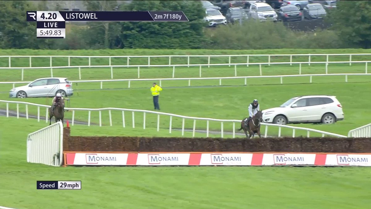 Dominant display! ⚫️⚪️👏 Flooring Porter comfortably wins the Grade 3 Guinness Kerry National under a front-running ride by Keith Donoghue for GavinCromwell Racing 🏆 Listowel Races