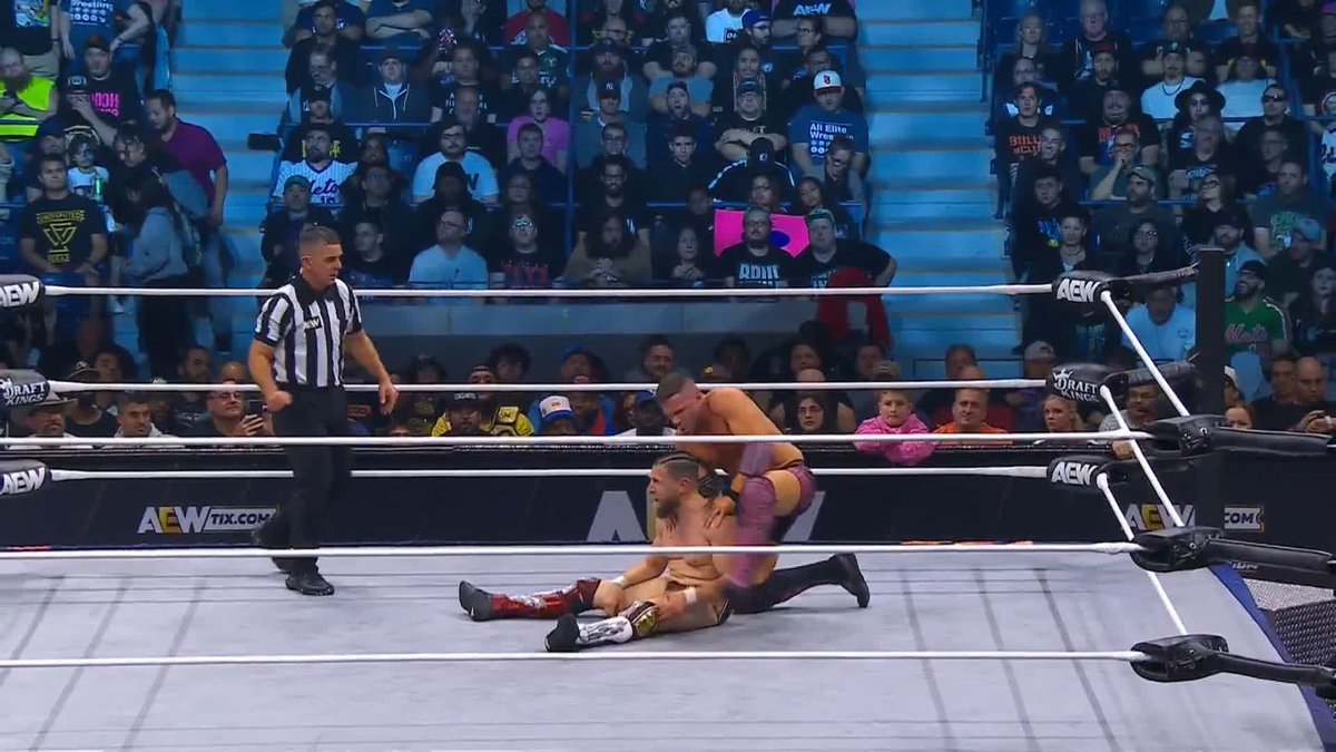 Nigel McGuinness is throwing everything he can at Bryan Danielson! Watch #AEWDynamite Grand Slam LIVE on TBS! Bryan Danielson | Nigel Mcguinness