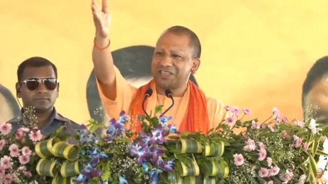 महाराजा हरि सिंह जी और ब्रिगेडियर राजेंद्र सिंह जी ने अपने परिश्रम और पुरुषार्थ से जम्मू-कश्मीर को धरती का स्वर्ग बनाया था... उस जम्मू-कश्मीर को मजहबी उन्माद के कोढ़ में बदलने का पाप कांग्रेस, पीडीपी और नेशनल कॉन्फ्रेंस ने किया है...