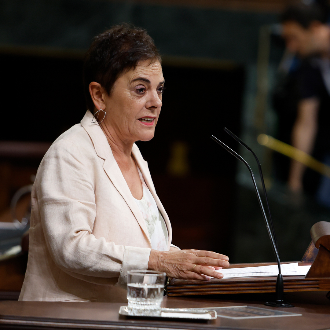Pretenden bajar impuestos a los ricos y que otros les compensen las perdidas. Recortar servicios públicos y que otros se los financien. Recaudar menos y recibir más. Pero las insolidarias somos nosotras, claro. Pedagogía frente a las mentiras y la ignorancia de las derechas.