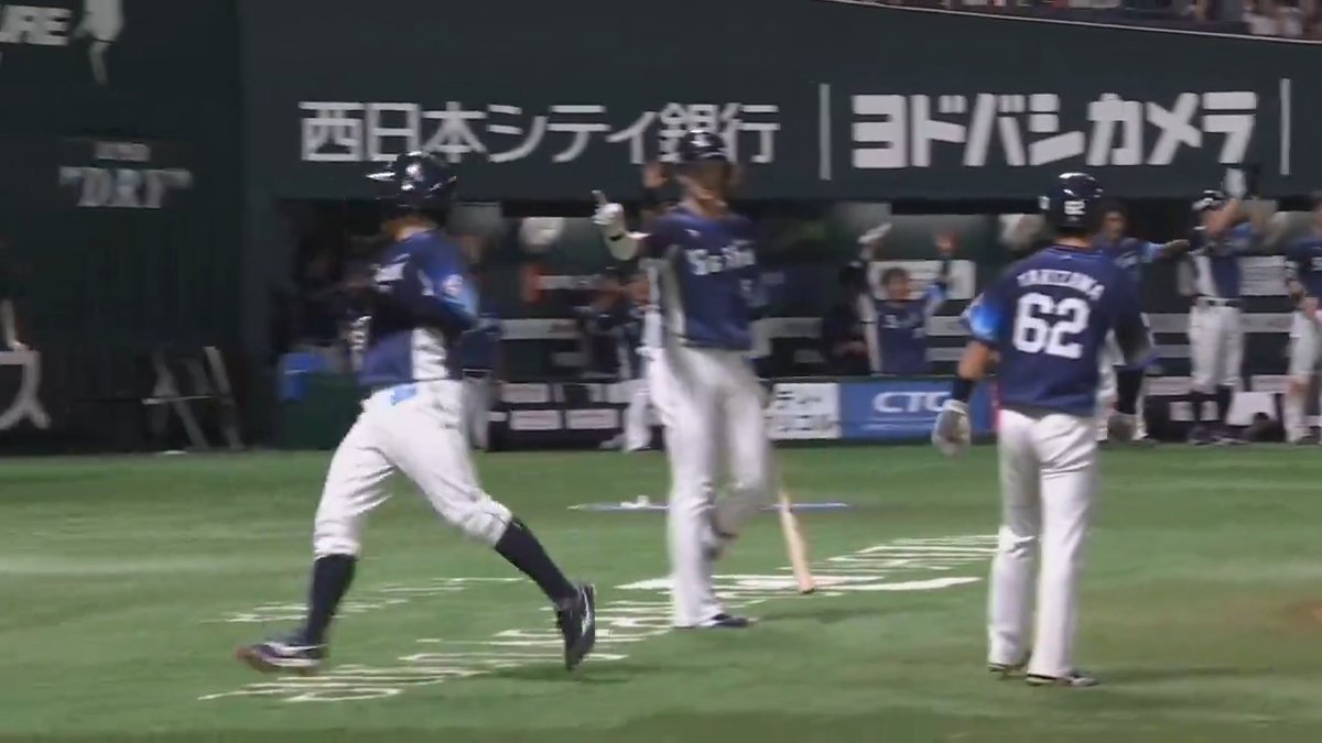 これがベテランの勝負強さ‼💪 🔥 埼玉西武代打の #栗山巧 選手のタイムリーヒットで逆転‼🙌 #seibulions 👇ライブ配信はこちら