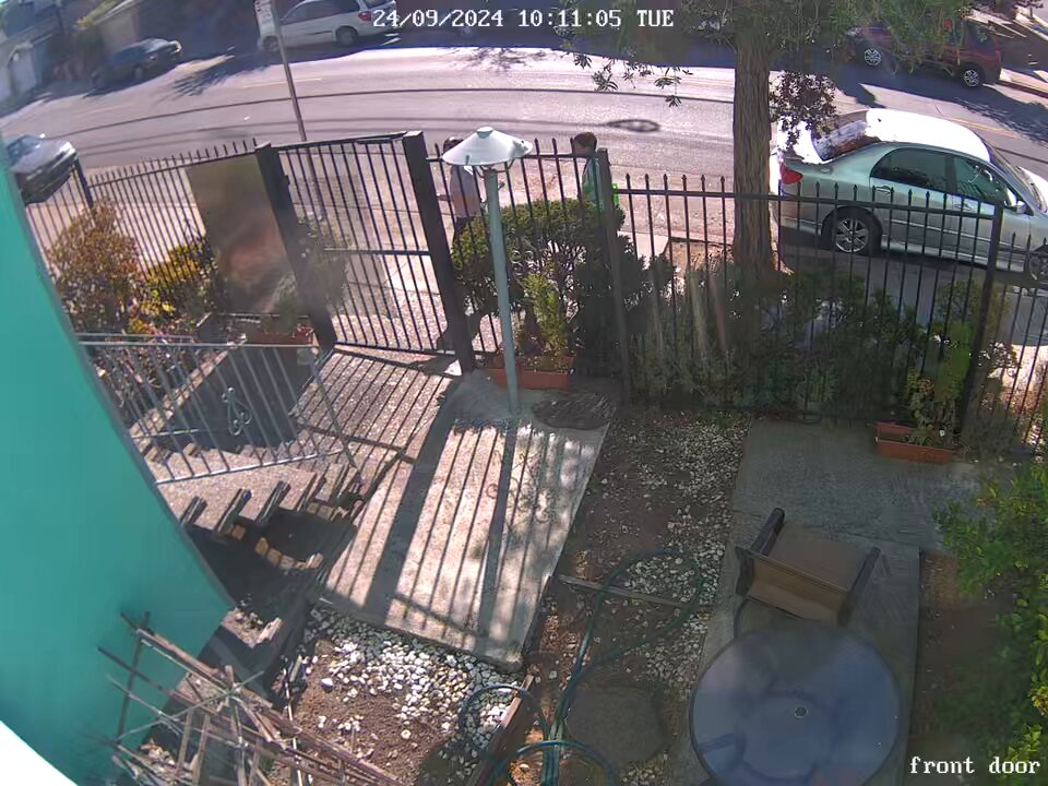 2 women followed by group to condo near 5th Ave. &amp; East 19th St. in Oakland’s Ivy Hill neighborhood. They fall to the ground as one woman is robbed of her purse &amp; bag. Oakland Police Dept. investigating