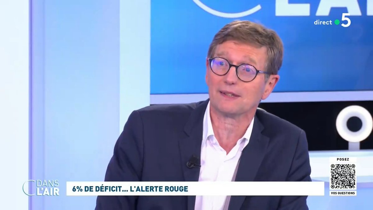"Les taux d’intérêt français sont passés au-dessus de ceux des taux d’intérêt espagnols. Et hier soir la dette française s’est financée à des conditions moins avantageuses que la grecque, c’est la 1ère fois de l’histoire". Dominique Seux, LucieRobequain et Stéphanie Villers Caroline Roux