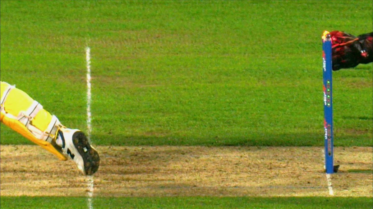Agree with the 3rd umpire's decision on Abbott? 🤔