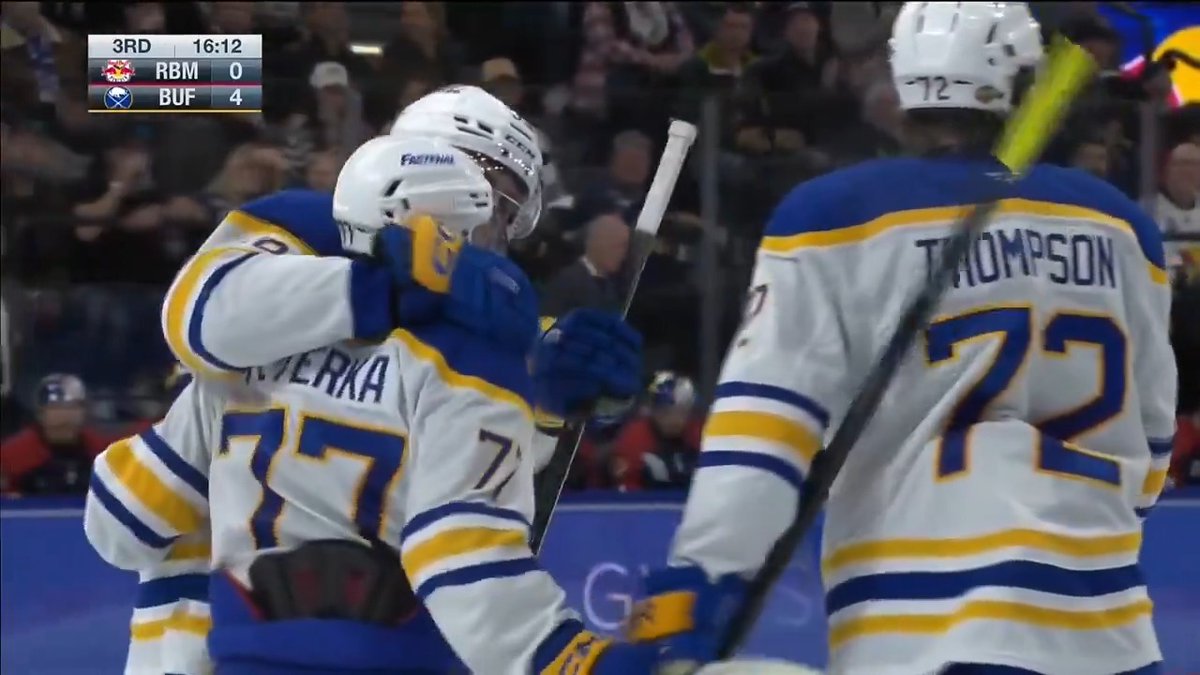JJ PETERKA SCORES‼️ #NHLGlobalSeries | #LetsGoBuffalo